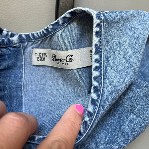 DENIM DRESS***Gorgeous Cut**Size 11/12 Like New - Picture 6 of 6